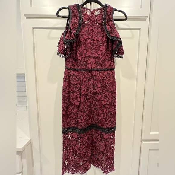 Alexis (Revolve) Evie Burgundy Lace Off Shoulder Midi Dress. Size XS. - Picture 8 of 17